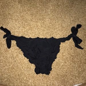 Black tie side rip curl bottoms